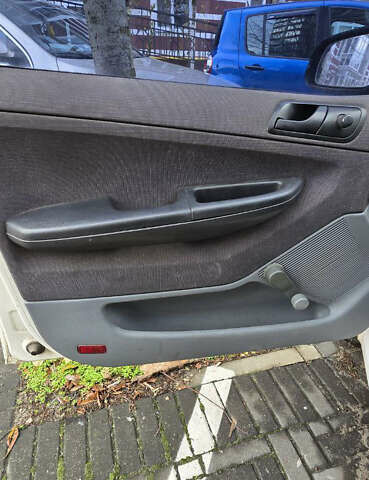 Білий Шкода Фабія, об'ємом двигуна 1.4 л та пробігом 220 тис. км за 1400 $, фото 2 на Automoto.ua