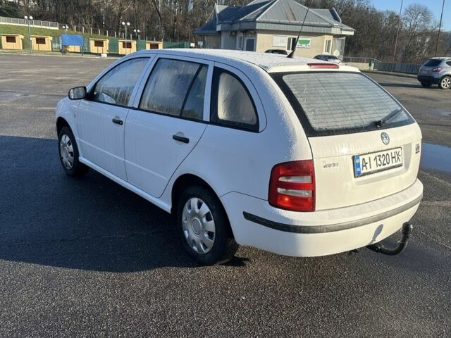 Білий Шкода Фабія, об'ємом двигуна 1.4 л та пробігом 270 тис. км за 2999 $, фото 4 на Automoto.ua