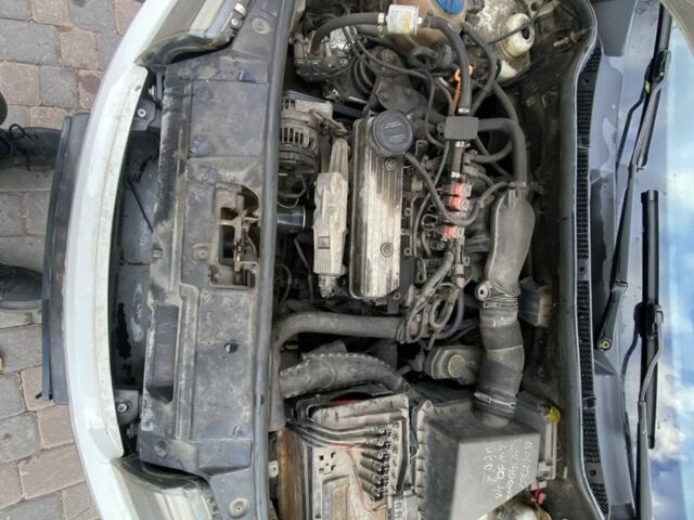 Шкода Фабия 2003 в Хмельницком на Automoto.ua Белый Шкода Фабия, объемом двигателя 1.4 л и пробегом 394 тыс. км за 2400 $, фото 17 на Automoto.ua