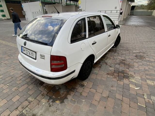 Шкода Фабия 2003 в Хмельницком на Automoto.ua Белый Шкода Фабия, объемом двигателя 1.4 л и пробегом 394 тыс. км за 2400 $, фото 7 на Automoto.ua