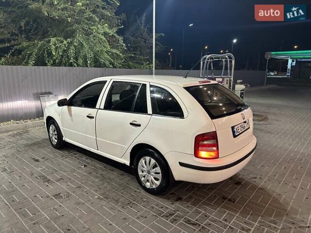 Білий Шкода Фабія, об'ємом двигуна 1.2 л та пробігом 397 тис. км за 3400 $, фото 2 на Automoto.ua
