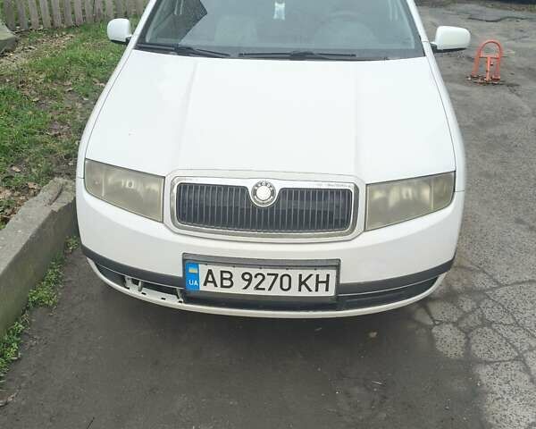 Белый Шкода Фабия, объемом двигателя 1.4 л и пробегом 312 тыс. км за 2900 $, фото 3 на Automoto.ua