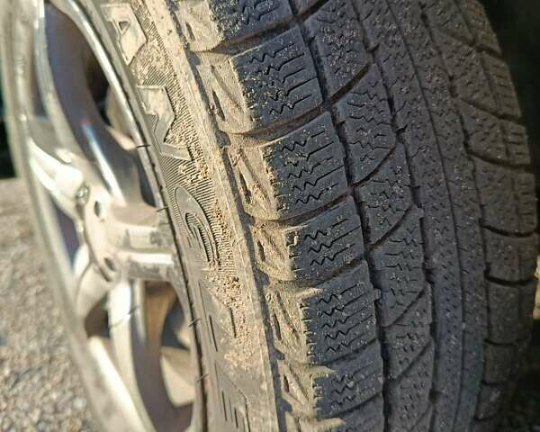 Белый Шкода Фабия, объемом двигателя 1.4 л и пробегом 257 тыс. км за 3000 $, фото 6 на Automoto.ua