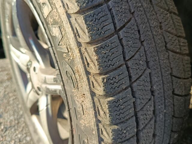 Белый Шкода Фабия, объемом двигателя 1.4 л и пробегом 257 тыс. км за 3000 $, фото 1 на Automoto.ua