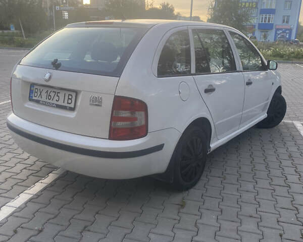 Білий Шкода Фабія, об'ємом двигуна 1.9 л та пробігом 395 тис. км за 3800 $, фото 5 на Automoto.ua