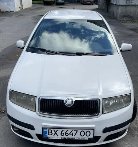 Белый Шкода Фабия, объемом двигателя 1.39 л и пробегом 302 тыс. км за 3850 $, фото 6 на Automoto.ua