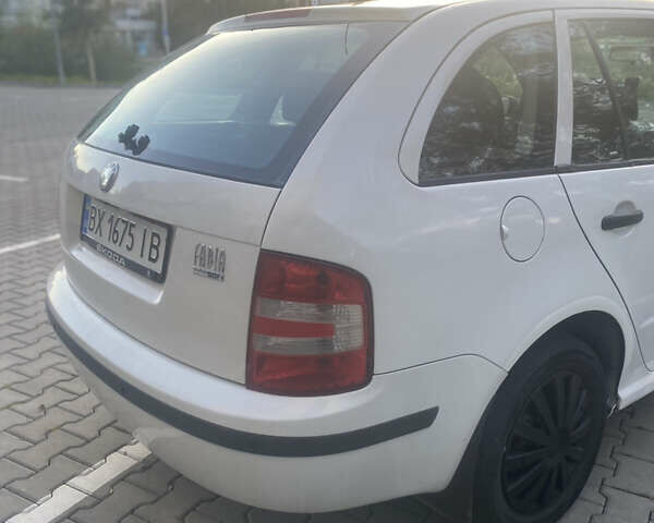 Білий Шкода Фабія, об'ємом двигуна 1.9 л та пробігом 395 тис. км за 3800 $, фото 4 на Automoto.ua