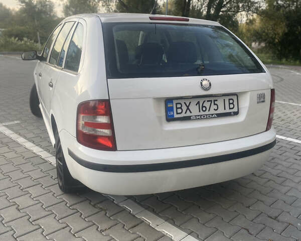 Білий Шкода Фабія, об'ємом двигуна 1.9 л та пробігом 395 тис. км за 3800 $, фото 8 на Automoto.ua
