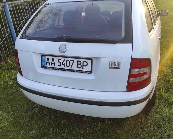 Білий Шкода Фабія, об'ємом двигуна 1.2 л та пробігом 298 тис. км за 3300 $, фото 7 на Automoto.ua