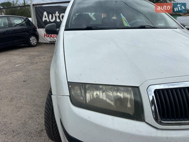 Шкода Фабия 2006 в Запорожье на Automoto.ua Белый Шкода Фабия, объемом двигателя 1.2 л и пробегом 260 тыс. км за 3790 $, фото 8 на Automoto.ua