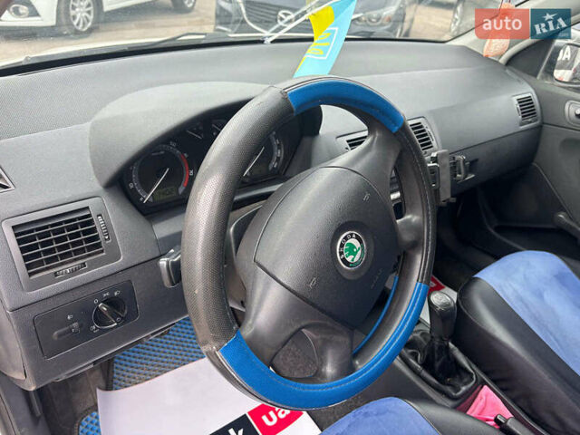 Шкода Фабия 2006 в Запорожье на Automoto.ua Белый Шкода Фабия, объемом двигателя 1.2 л и пробегом 260 тыс. км за 3790 $, фото 20 на Automoto.ua