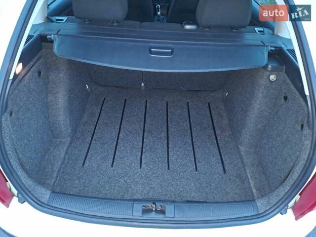 Білий Шкода Фабія, об'ємом двигуна 1.39 л та пробігом 220 тис. км за 4700 $, фото 20 на Automoto.ua