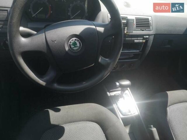 Білий Шкода Фабія, об'ємом двигуна 1.39 л та пробігом 210 тис. км за 1999 $, фото 3 на Automoto.ua