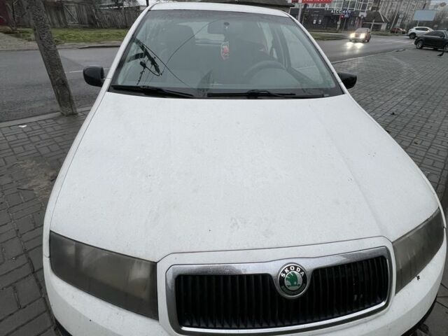 Білий Шкода Фабія, об'ємом двигуна 1.2 л та пробігом 500 тис. км за 3500 $, фото 1 на Automoto.ua