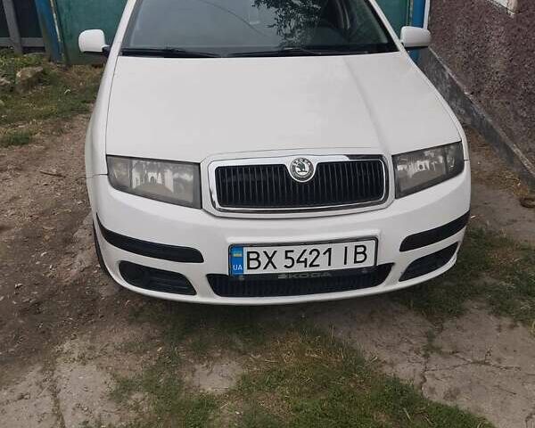 Белый Шкода Фабия, объемом двигателя 1.2 л и пробегом 260 тыс. км за 3650 $, фото 8 на Automoto.ua