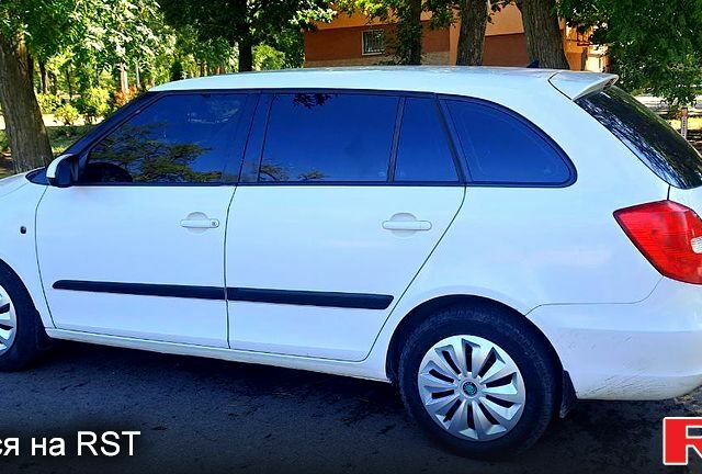 Шкода Фабия 2008 в Кропивницком (Кировограде) на Automoto.ua Белый Шкода Фабия, объемом двигателя 1.4 л и пробегом 364 тыс. км за 3999 $, фото 7 на Automoto.ua
