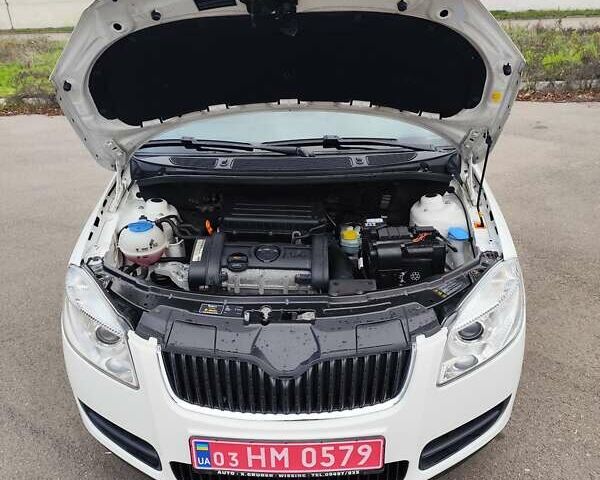 Білий Шкода Фабія, об'ємом двигуна 1.4 л та пробігом 182 тис. км за 5300 $, фото 28 на Automoto.ua