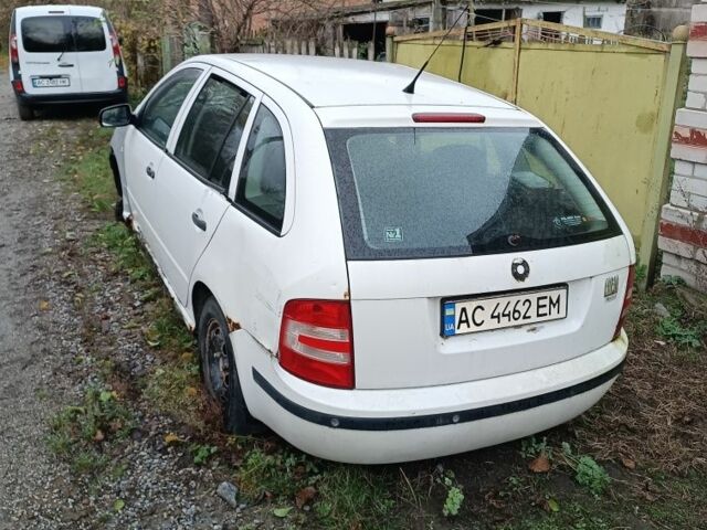 Білий Шкода Фабія, об'ємом двигуна 1.2 л та пробігом 2 тис. км за 1000 $, фото 2 на Automoto.ua