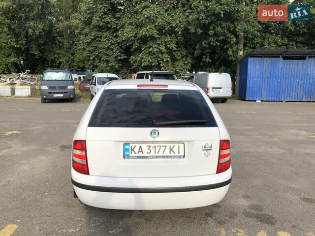 Білий Шкода Фабія, об'ємом двигуна 1.2 л та пробігом 209 тис. км за 4100 $, фото 1 на Automoto.ua