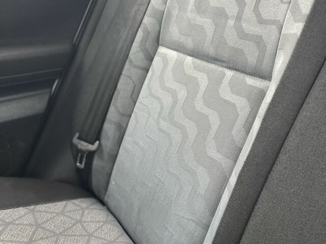 Белый Шкода Фабия, объемом двигателя 1.4 л и пробегом 178 тыс. км за 5500 $, фото 7 на Automoto.ua