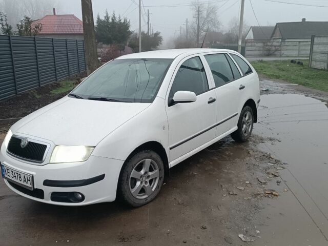 Білий Шкода Фабія, об'ємом двигуна 1.2 л та пробігом 200 тис. км за 3600 $, фото 2 на Automoto.ua