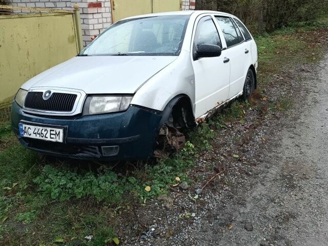 Білий Шкода Фабія, об'ємом двигуна 1.2 л та пробігом 2 тис. км за 1000 $, фото 3 на Automoto.ua