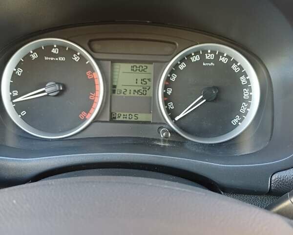 Білий Шкода Фабія, об'ємом двигуна 1.6 л та пробігом 211 тис. км за 6600 $, фото 8 на Automoto.ua