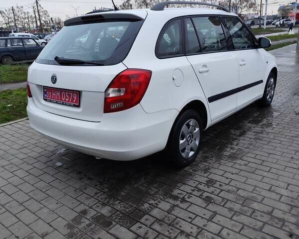 Білий Шкода Фабія, об'ємом двигуна 1.4 л та пробігом 182 тис. км за 5500 $, фото 8 на Automoto.ua