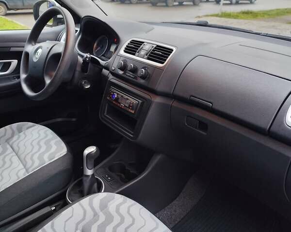 Білий Шкода Фабія, об'ємом двигуна 1.4 л та пробігом 182 тис. км за 5500 $, фото 27 на Automoto.ua