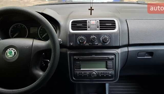 Білий Шкода Фабія, об'ємом двигуна 1.39 л та пробігом 239 тис. км за 6500 $, фото 9 на Automoto.ua