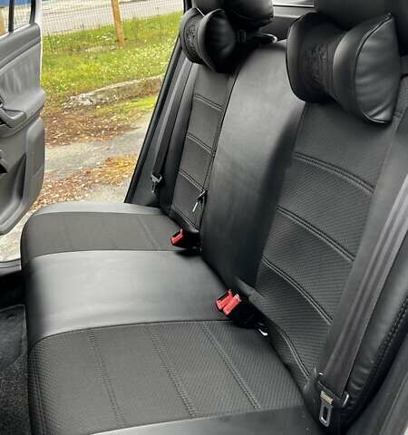 Білий Шкода Фабія, об'ємом двигуна 1.2 л та пробігом 256 тис. км за 4500 $, фото 12 на Automoto.ua