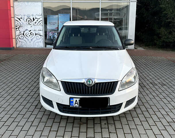 Білий Шкода Фабія, об'ємом двигуна 1.6 л та пробігом 212 тис. км за 4999 $, фото 2 на Automoto.ua