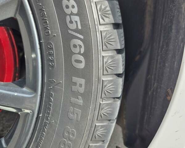 Білий Шкода Фабія, об'ємом двигуна 1.2 л та пробігом 300 тис. км за 5700 $, фото 7 на Automoto.ua