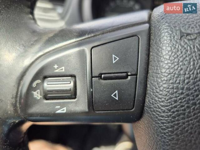 Білий Шкода Фабія, об'ємом двигуна 1.2 л та пробігом 300 тис. км за 5700 $, фото 27 на Automoto.ua
