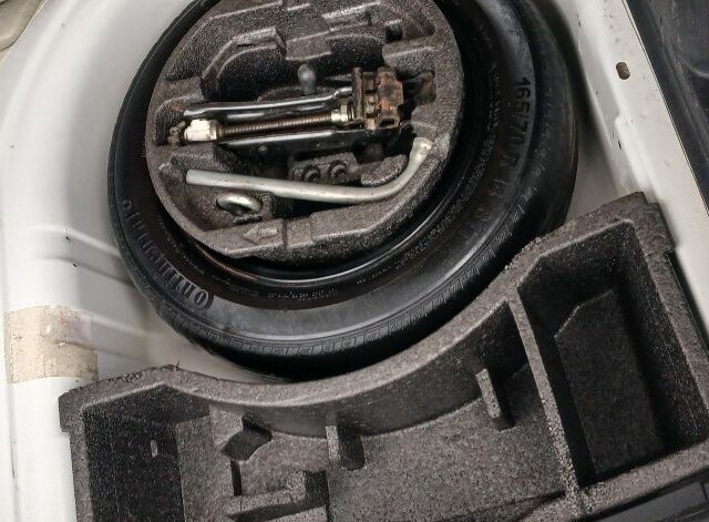 Белый Шкода Фабия, объемом двигателя 1.2 л и пробегом 248 тыс. км за 4850 $, фото 21 на Automoto.ua