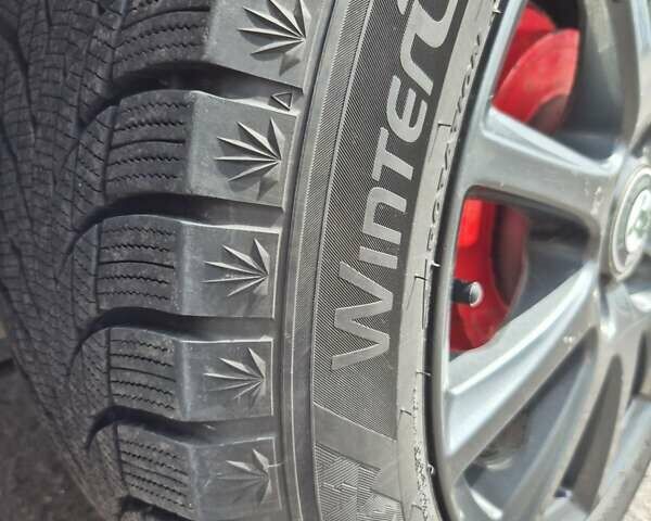 Білий Шкода Фабія, об'ємом двигуна 1.2 л та пробігом 300 тис. км за 5700 $, фото 49 на Automoto.ua