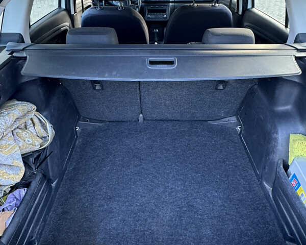 Білий Шкода Фабія, об'ємом двигуна 1.2 л та пробігом 230 тис. км за 7200 $, фото 8 на Automoto.ua