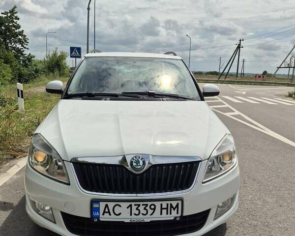 Білий Шкода Фабія, об'ємом двигуна 1.2 л та пробігом 300 тис. км за 5700 $, фото 17 на Automoto.ua
