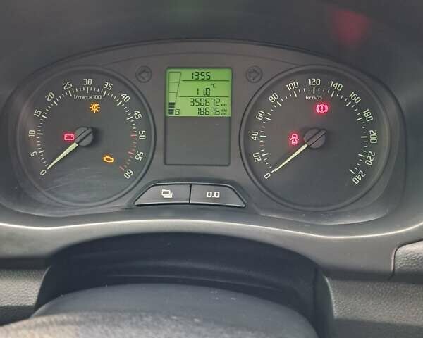 Шкода Фабия 2010 в Львове на Automoto.ua Белый Шкода Фабия, объемом двигателя 1.6 л и пробегом 350 тыс. км за 5800 $, фото 15 на Automoto.ua