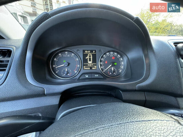 Білий Шкода Фабія, об'ємом двигуна 1.2 л та пробігом 230 тис. км за 7200 $, фото 16 на Automoto.ua