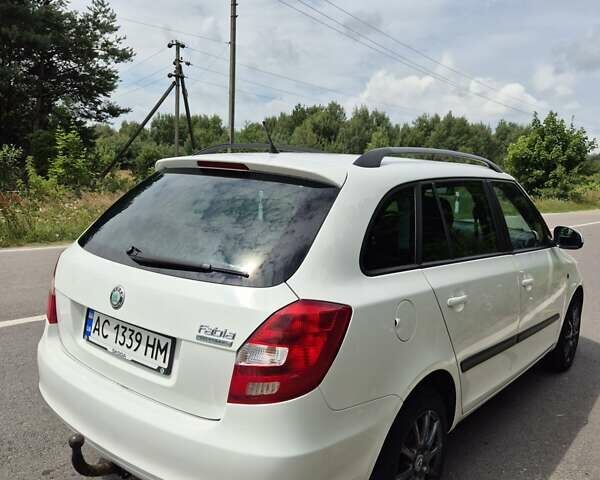 Білий Шкода Фабія, об'ємом двигуна 1.2 л та пробігом 300 тис. км за 5700 $, фото 13 на Automoto.ua