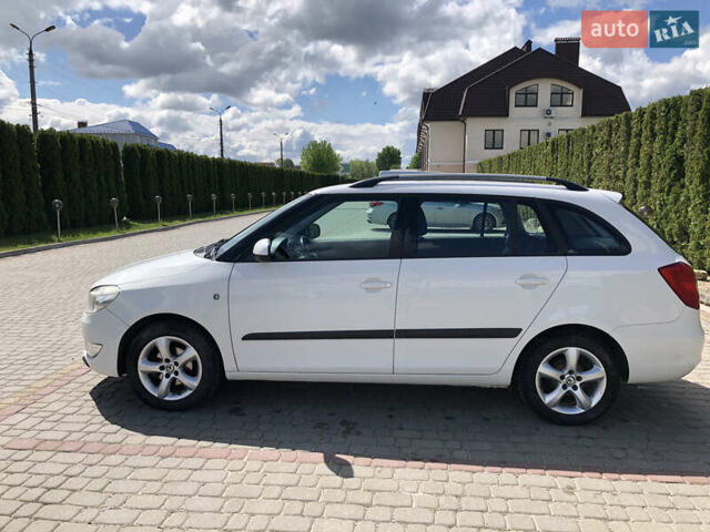 Білий Шкода Фабія, об'ємом двигуна 1.2 л та пробігом 200 тис. км за 6000 $, фото 4 на Automoto.ua