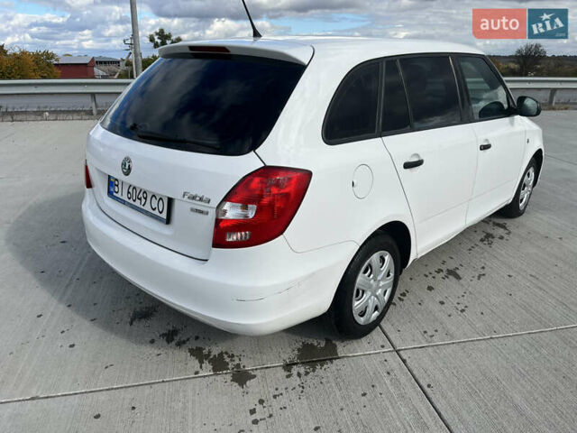 Білий Шкода Фабія, об'ємом двигуна 1.2 л та пробігом 173 тис. км за 4300 $, фото 5 на Automoto.ua