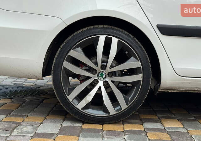 Білий Шкода Фабія, об'ємом двигуна 1.4 л та пробігом 188 тис. км за 7600 $, фото 36 на Automoto.ua