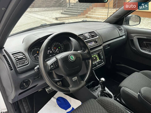 Білий Шкода Фабія, об'ємом двигуна 1.4 л та пробігом 167 тис. км за 8499 $, фото 19 на Automoto.ua