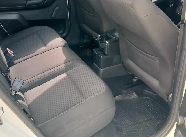 Белый Шкода Фабия, объемом двигателя 1.4 л и пробегом 220 тыс. км за 5800 $, фото 15 на Automoto.ua