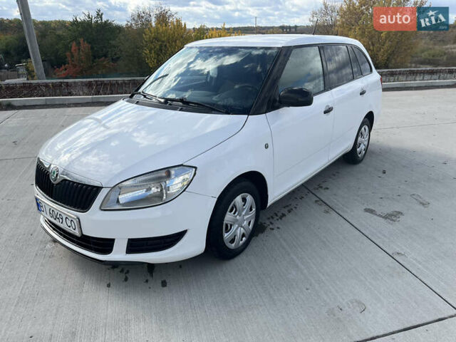 Білий Шкода Фабія, об'ємом двигуна 1.2 л та пробігом 173 тис. км за 4300 $, фото 1 на Automoto.ua