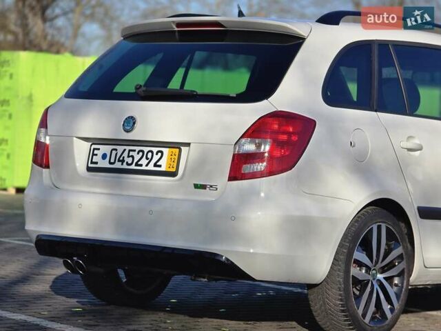 Белый Шкода Фабия, объемом двигателя 1.4 л и пробегом 188 тыс. км за 7950 $, фото 16 на Automoto.ua