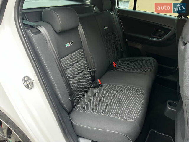 Білий Шкода Фабія, об'ємом двигуна 1.4 л та пробігом 167 тис. км за 8499 $, фото 28 на Automoto.ua