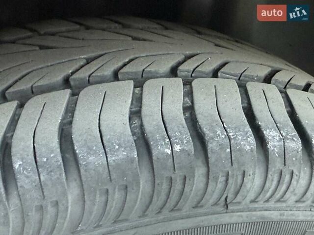 Білий Шкода Фабія, об'ємом двигуна 1.2 л та пробігом 460 тис. км за 5490 $, фото 15 на Automoto.ua